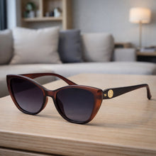 Cargar imagen en el visor de la galería, Gafas Polarizadas Adler UV400 – Protección Total, Visión Nítida y Sin Reflejos Ref. 834 Café