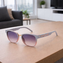 Cargar imagen en el visor de la galería, Gafas Polarizadas Adler UV400 – Protección Total, Visión Nítida y Sin Reflejos Ref. 835 Gris Rosado