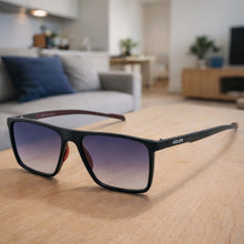 Cargar imagen en el visor de la galería, Gafas Polarizadas Adler UV400 – Protección Total, Visión Nítida y Sin Reflejos Ref. 839 Negro Café