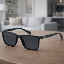 Cargar imagen en el visor de la galería, Gafas Polarizadas Adler UV400 – Protección Total, Visión Nítida y Sin Reflejos Ref. 839 Negro