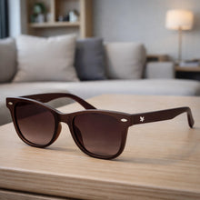 Cargar imagen en el visor de la galería, Gafas Polarizadas Adler UV400 – Protección Total, Visión Nítida y Sin Reflejos Ref. 844 Café
