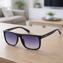 Cargar imagen en el visor de la galería, Gafas Polarizadas Adler UV400 – Protección Total, Visión Nítida y Sin Reflejos Ref. 845 Negro Vidrio Espejo