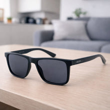 Cargar imagen en el visor de la galería, Gafas Polarizadas Adler UV400 – Protección Total, Visión Nítida y Sin Reflejos Ref. 846 Negro