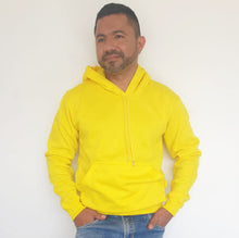 Cargar imagen en el visor de la galería, Buzo Capucha de Hombre en Algodón Color Amarillo Neón