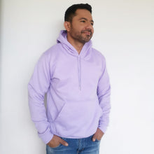 Cargar imagen en el visor de la galería, Buzo unisex con capucha en algodón Lila – Remate única unidad Talla S