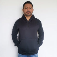 Cargar imagen en el visor de la galería, Buzo unisex con capucha en algodón Negro – Remate únicas unidades
