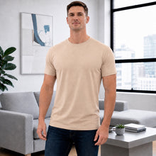 Cargar imagen en el visor de la galería, Camiseta Unicolor Premium en Poliéster Extrasuave – Ajuste Cómodo y Estilo Moderno. Camel