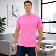 Cargar imagen en el visor de la galería, Camiseta Unicolor Premium en Poliéster Extrasuave – Ajuste Cómodo y Estilo Moderno. Rosado Chicle