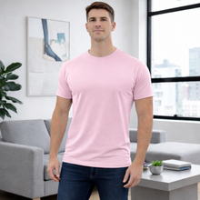 Cargar imagen en el visor de la galería, Camiseta Unicolor Premium en Poliéster Extrasuave – Ajuste Cómodo y Estilo Moderno. Rosado Claro