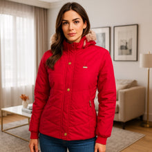 Cargar imagen en el visor de la galería, Chaqueta Impermeable para Mujer con capucha. Wendy Rojo