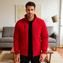Cargar imagen en el visor de la galería, Chaqueta Impermeable para Hombre con Capucha Removible Kanu Color Rojo
