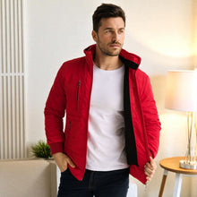 Cargar imagen en el visor de la galería, Chaqueta Impermeable para Hombre con Capucha Removible Kanu Color Rojo