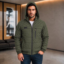Cargar imagen en el visor de la galería, Chaqueta de Hombre en Nylon con Interior Ovejero y Capucha Removible | Referencia Sigma. Verde