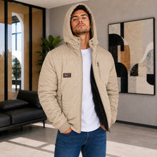 Cargar imagen en el visor de la galería, Chaqueta de Hombre en Super Nylon con Interior Ovejero y Capucha Removible | Referencia Orion Kap. Beige