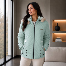Cargar imagen en el visor de la galería, Chaqueta Doble Faz Semilarga para Mujer con Capucha y Pelo Largo | Referencia Estrella. Verde Menta