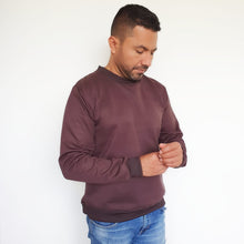 Cargar imagen en el visor de la galería, Buzo unisex cuello redondo en algodón – Remate única unidad Talla S