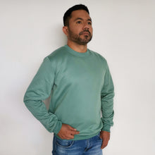 Cargar imagen en el visor de la galería, Buzo unisex cuello redondo en algodón – Remate única unidad Talla S