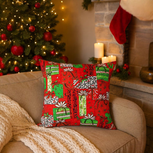Cojín Grande Rojo con Motivo Navideño Regalos